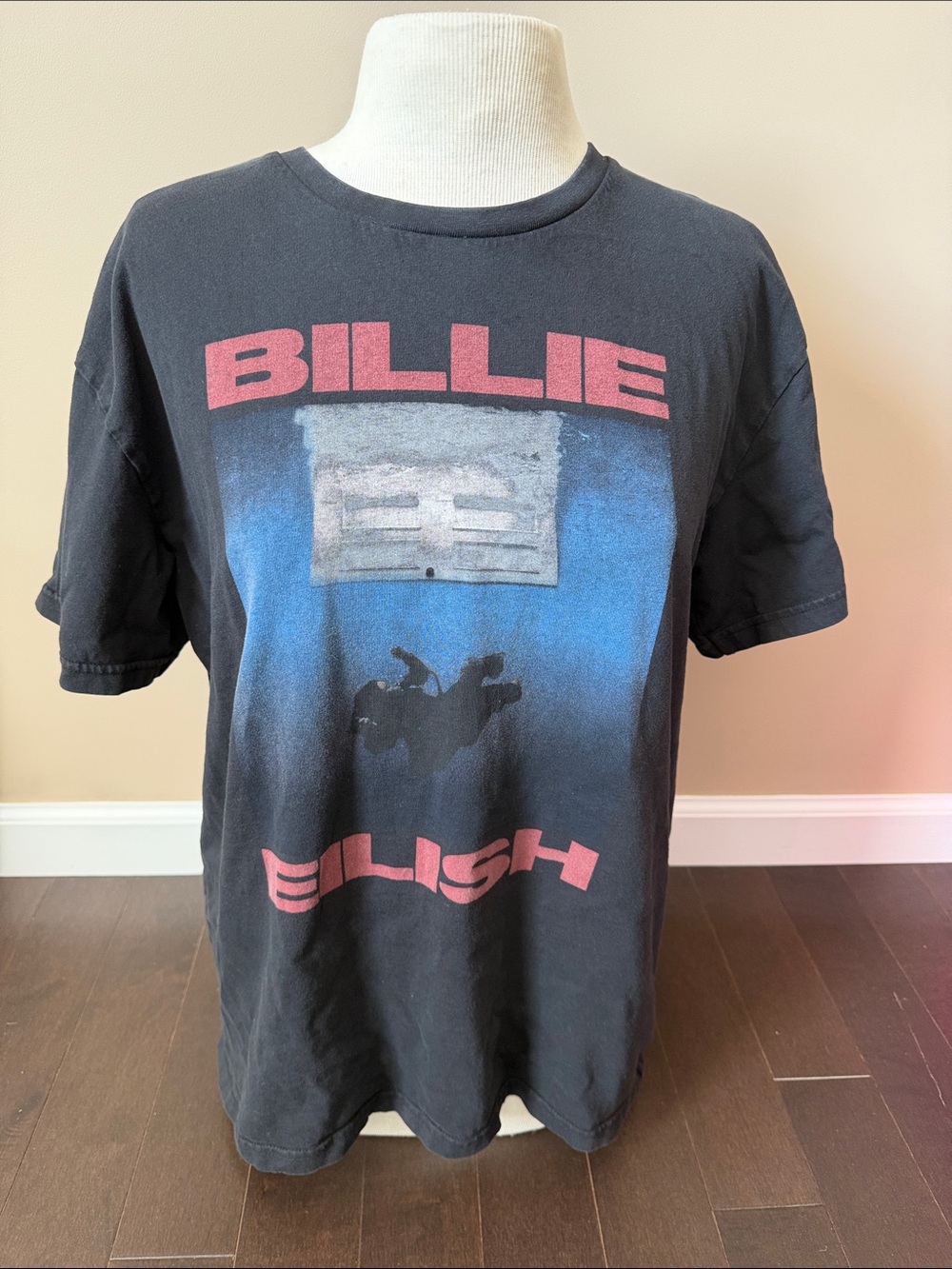 Billie Eilish Hit Me Hard & Soft Black Graphic Logo Tee sz XL unisex